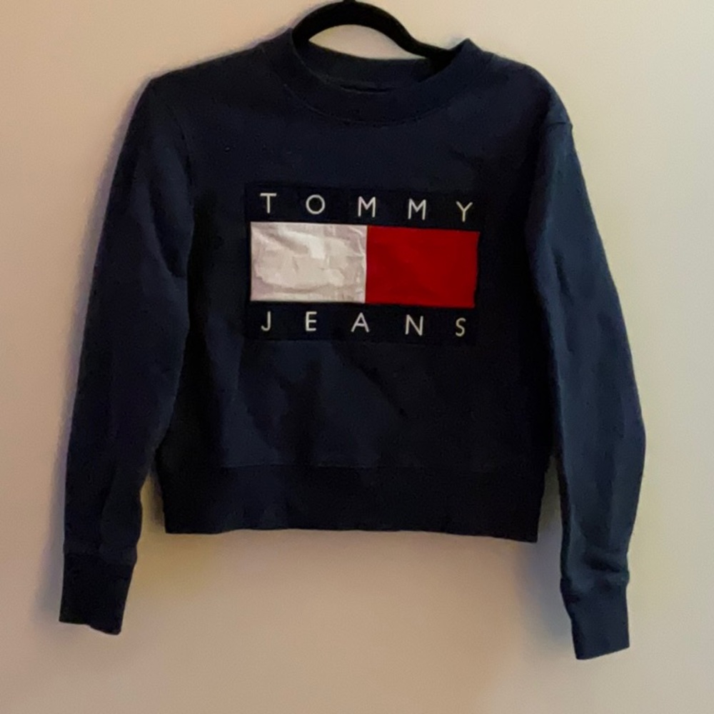 Tommy Hilfiger sweater - small fit